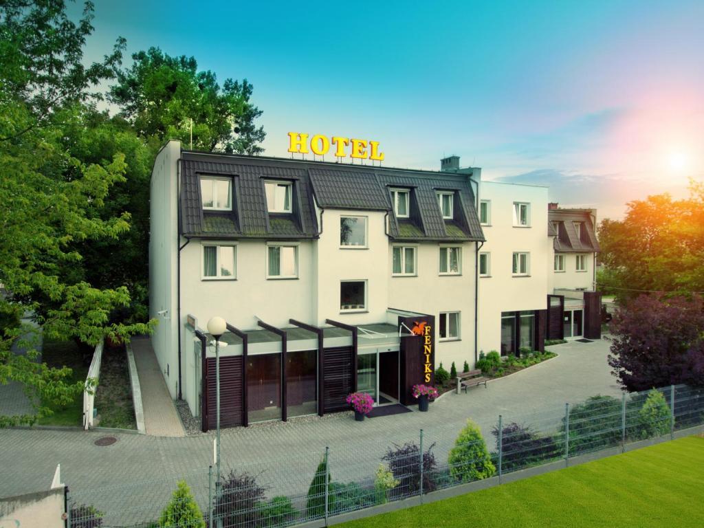 Hotel Feniks Poznań Extérieur photo