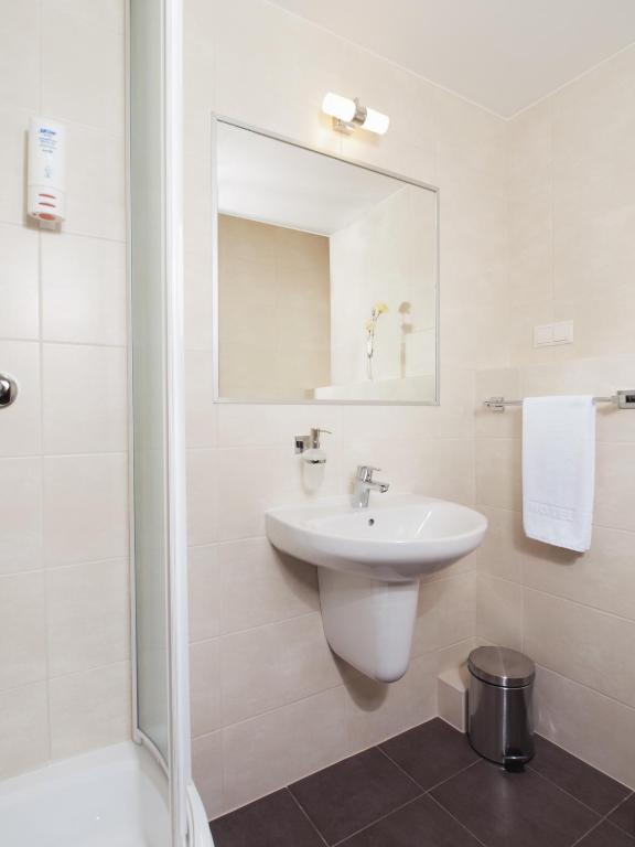 Hotel Feniks Poznań Chambre photo